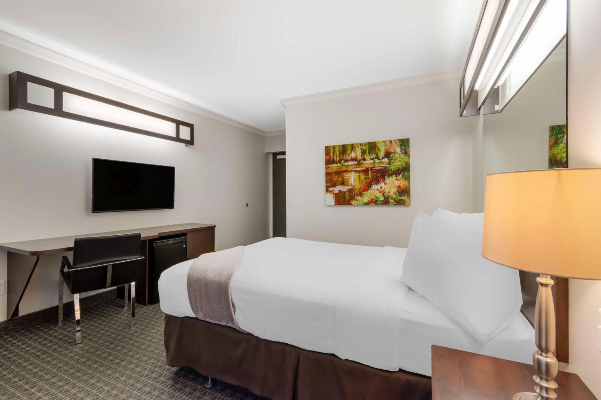 & - Surestay Collection By Western Hotel