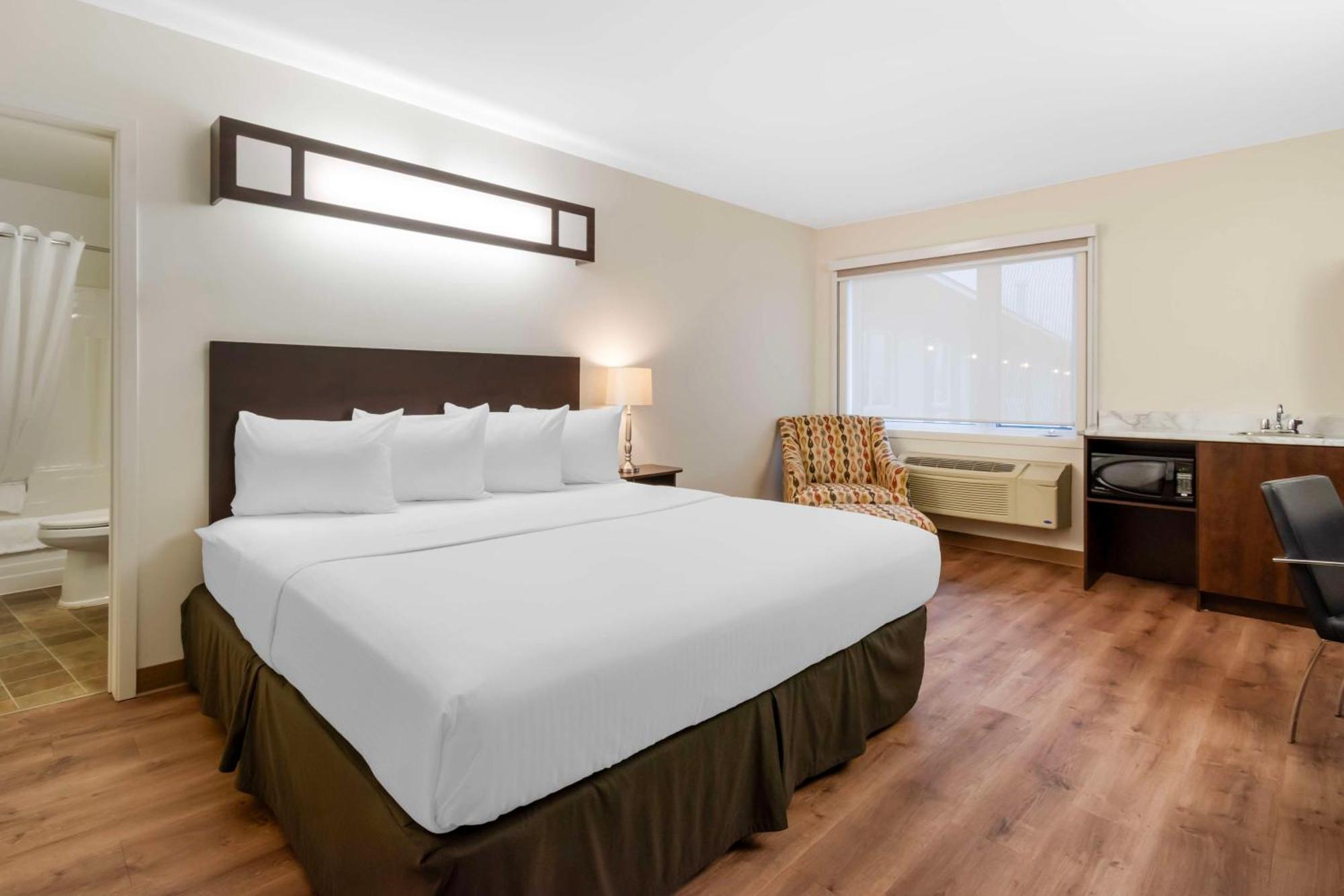 Hotel & - Surestay Collection By Western Hearst