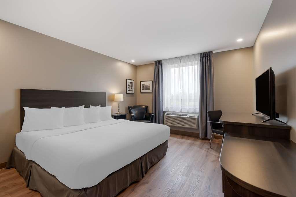 & - Surestay Collection By Western 3* Hearst